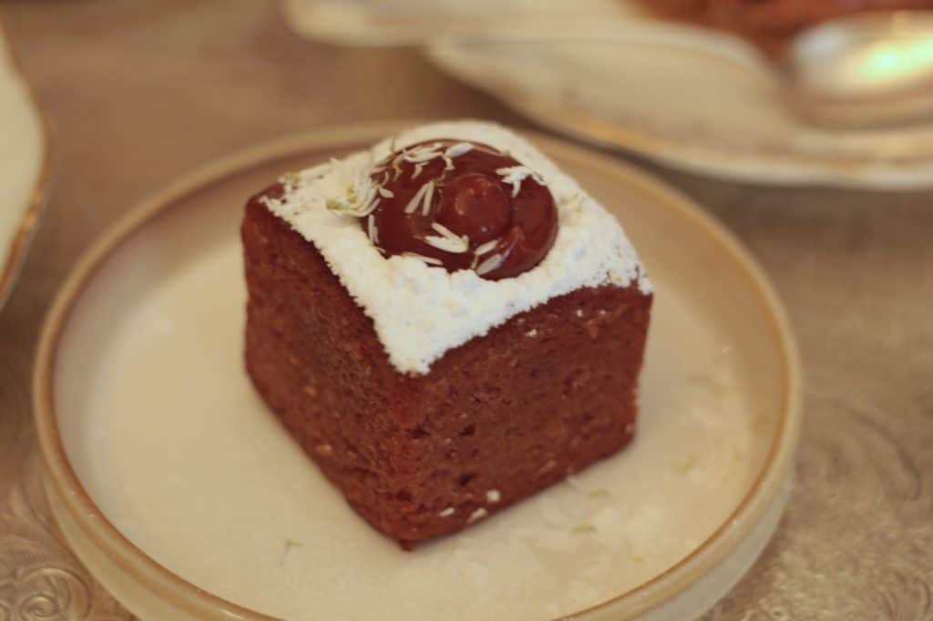 Financier à la mirabelle au salon de thé Chez madame à vannes.
